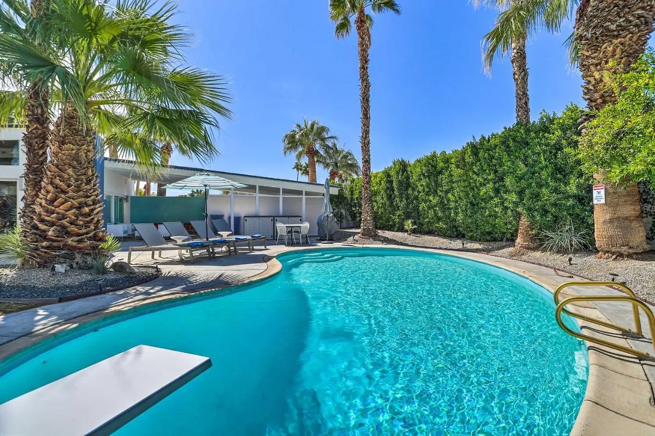 Palm Springs Home With Pool And Mountain Views